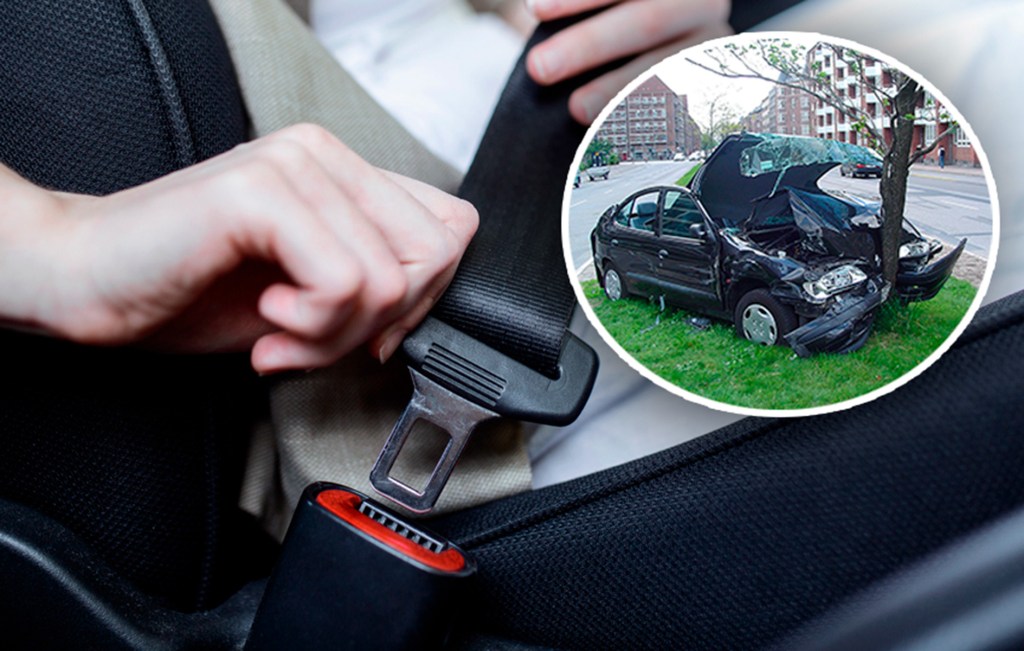 Ceinture de sécurité automobile traditionnelle attachée sur un siège de voiture