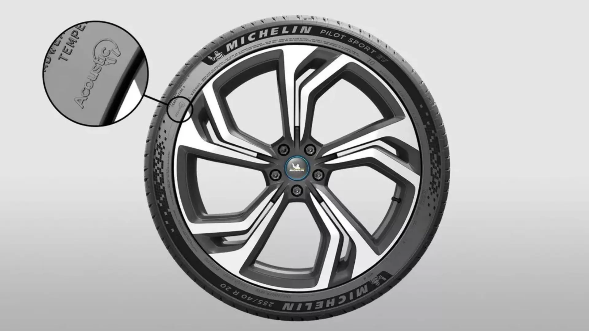 Pneu Michelin avec mousse acoustique interne réduisant le bruit de roulement de 20%