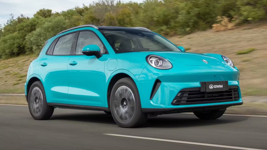 ORA 5, SUV électrique chinois au design inspiré du Porsche Macan, vu de trois-quarts avant
