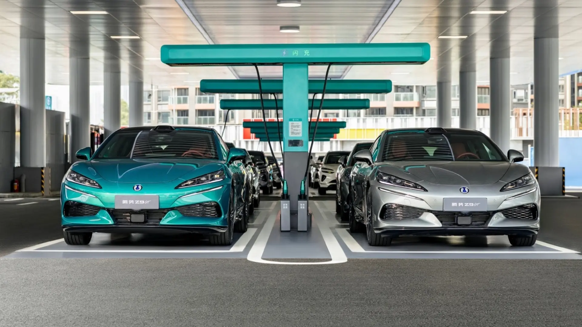Borne de recharge ultra-rapide BYD Flash Charging de 1500 kW pour véhicules électriques en Europe