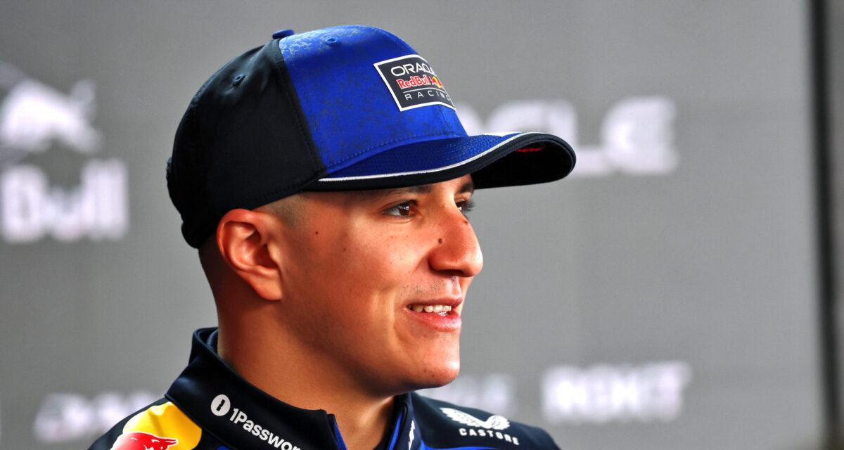 Isack Hadjar face à un défi ambigu chez Red Bull avant Suzuka : entre excitation et prudence