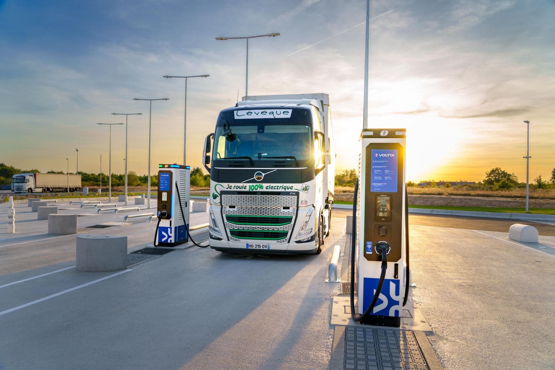 Voltix inaugure la station de recharge poids lourds la plus puissante de France