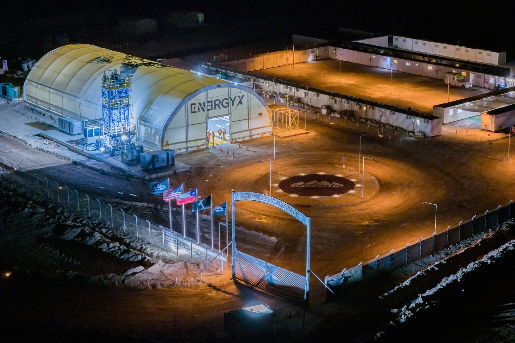 Trafigura sécurise 100 000 tonnes de lithium pour les batteries automobiles