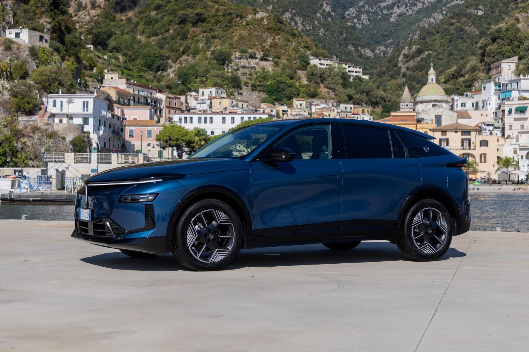 Lancia Gamma 2026 : le crossover électrique italien qui ne viendra pas en France