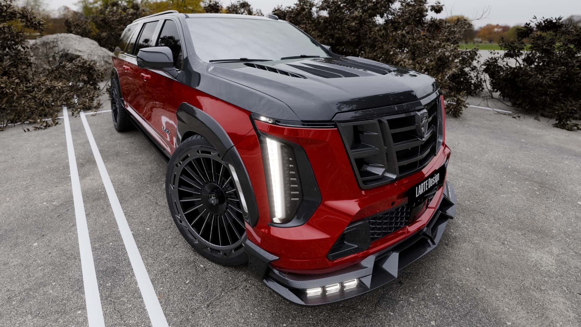 Le Cadillac Escalade-V se transforme en monstre de carbone avec le kit Larte Design