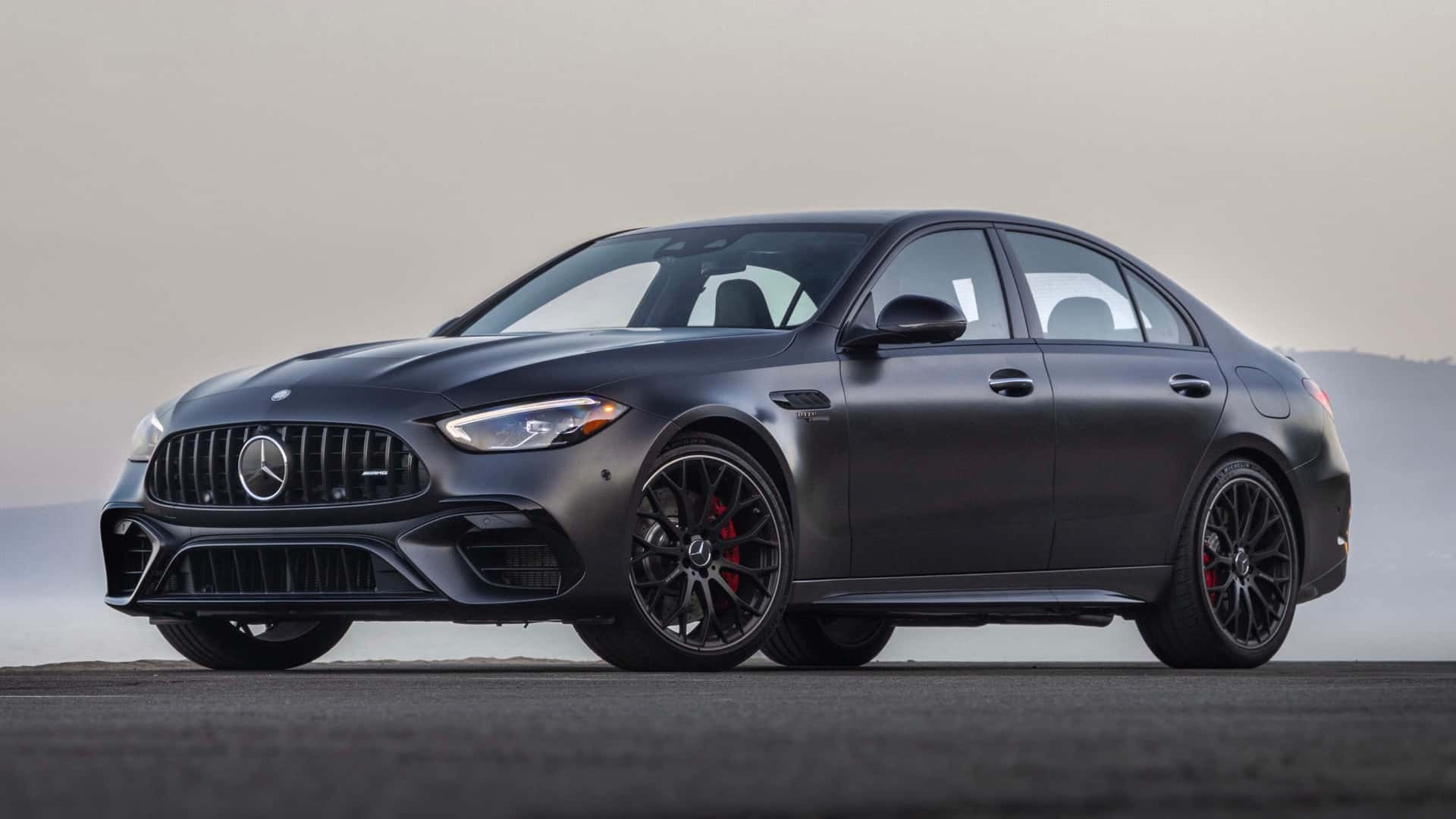 Mercedes-AMG C63 : retour annoncé avec une double stratégie essence et électrique