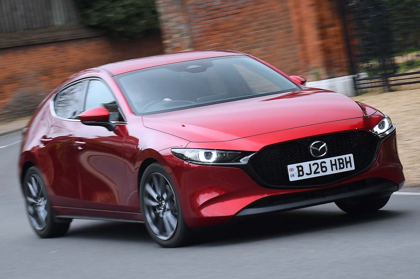 Mazda 3 essence et boîte manuelle : 3 200 km au volant de l'anti-SUV
