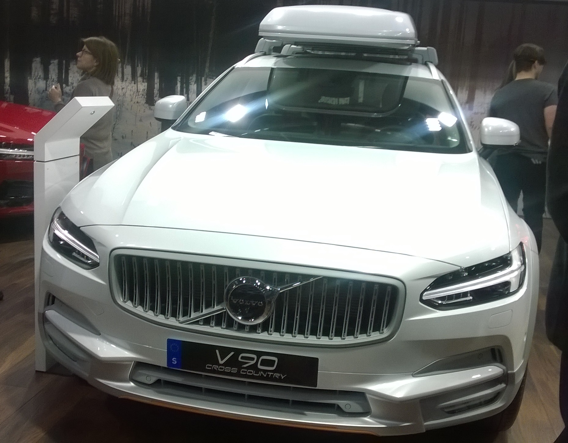 Volvo V90 Cross Country