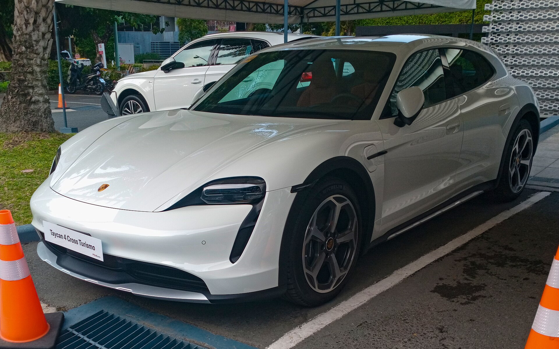 Guide d'achat Porsche Taycan Cross Turismo