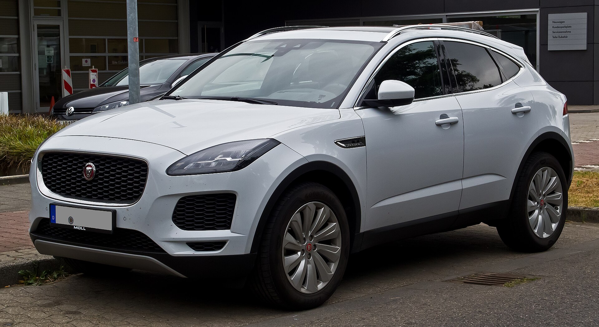 Jaguar E-Pace, vue avant